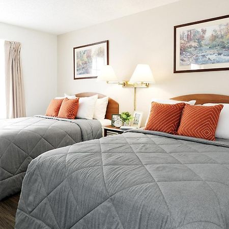 Intown Suites Extended Stay Indianapolis In -College Park Michigan Road Exterior foto