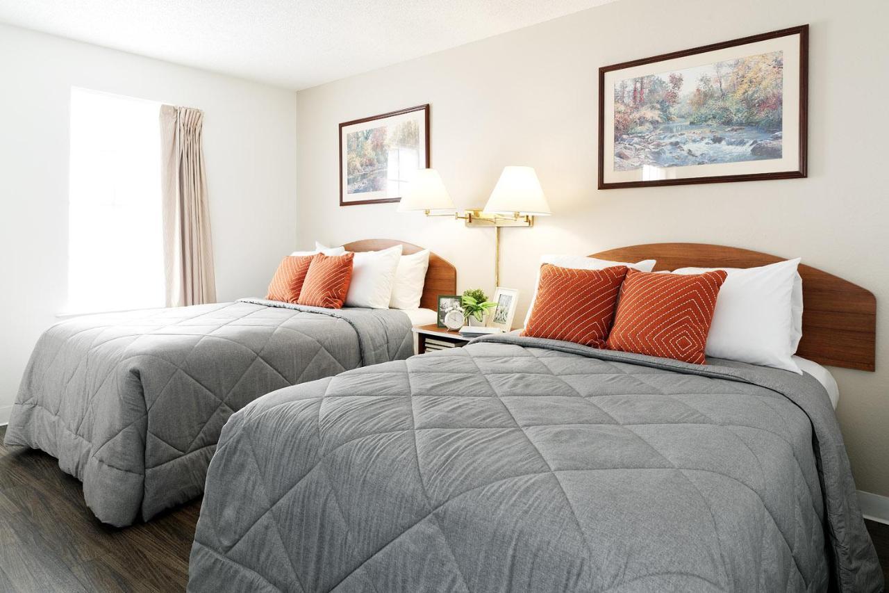 Intown Suites Extended Stay Indianapolis In -College Park Michigan Road Exterior foto